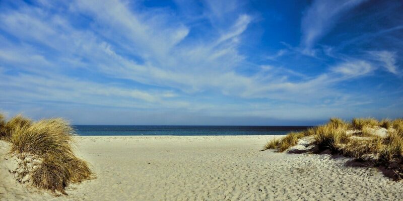 Was sind die längsten FKK Strände an der Ostsee?