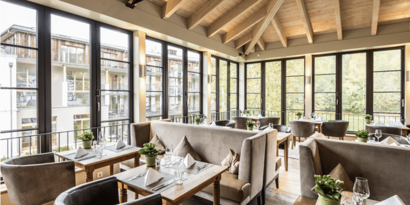 Sich verköstigen lassen im Restaurant von BollAnts im Park