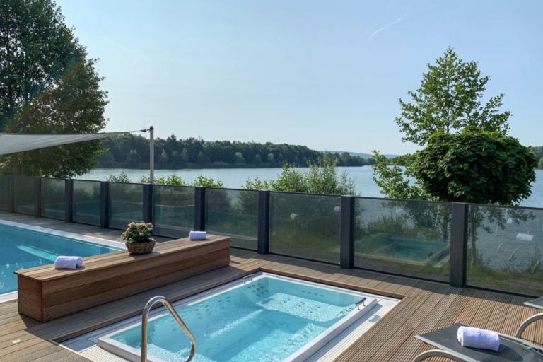 Seehotel Niedernberg