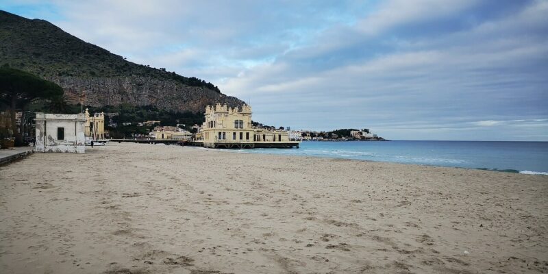 Der Strand von Mondello